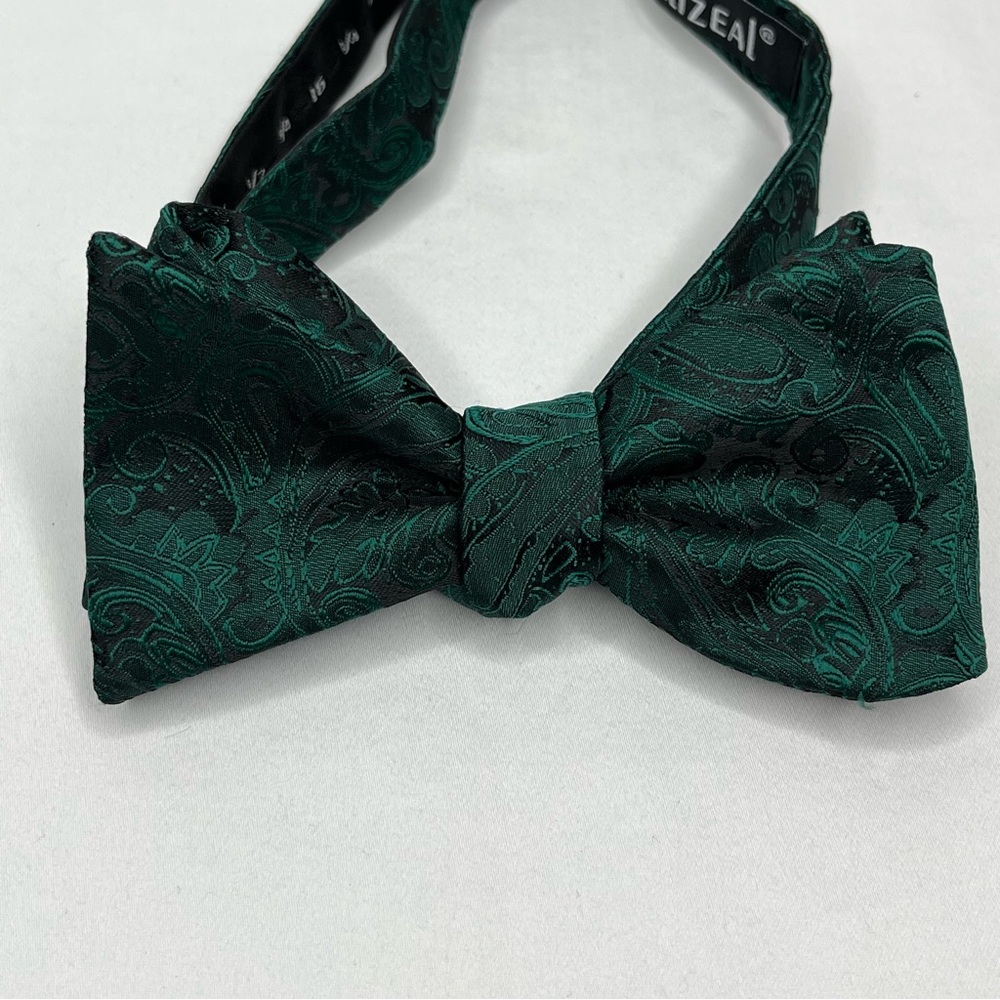 Hunter Green Bow Tie